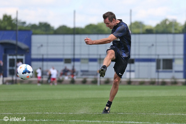 九游-清晨体能课后，国际米兰完成体检备战NBA常规赛，信心回归，训练强度明显提升的简单介绍