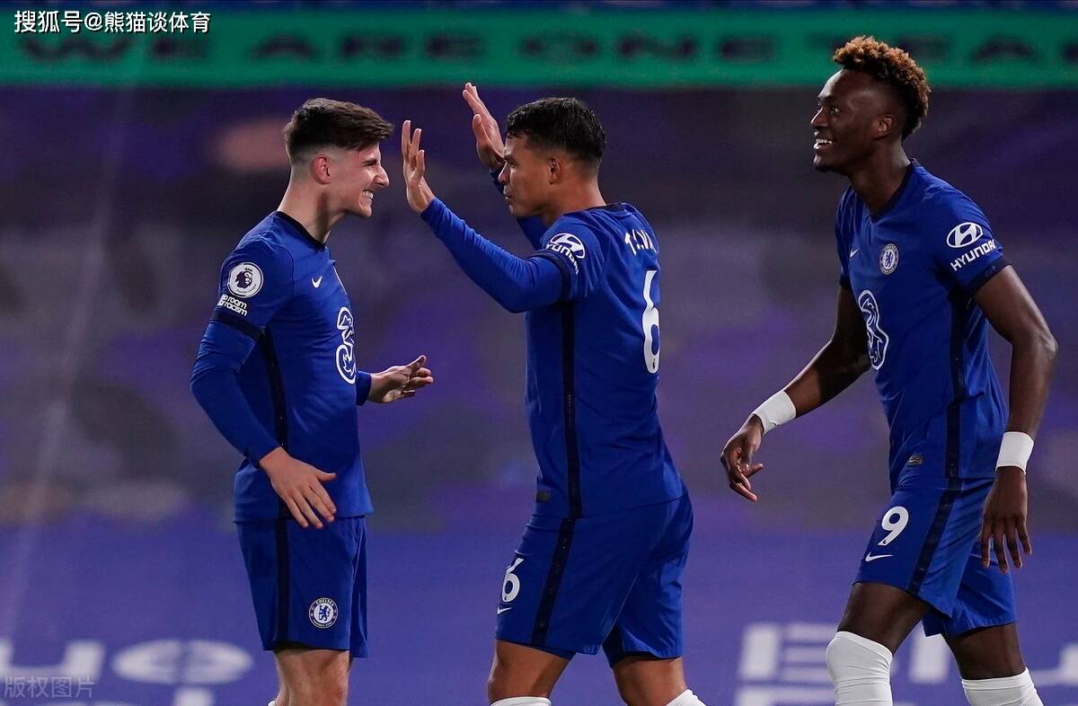 九游体育-欧篮联赛程吃紧,切尔西清晨调整名单,信心回归,临场指挥获称赞(黑豹乐队最经典的十首歌)