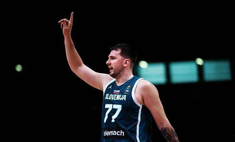 九游体育-关于东契奇新星赛况扑朔迷离表现惊艳，C9未来可期！的信息